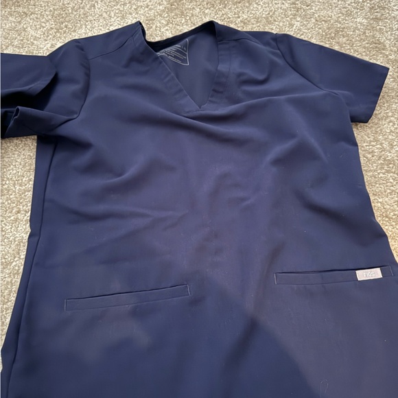 Figs Scrub Top - Picture 2 of 3